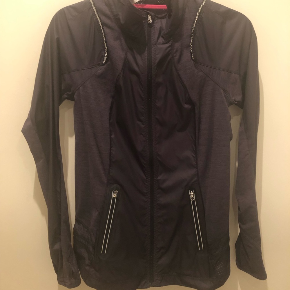 Lululemon windbreaker size 6